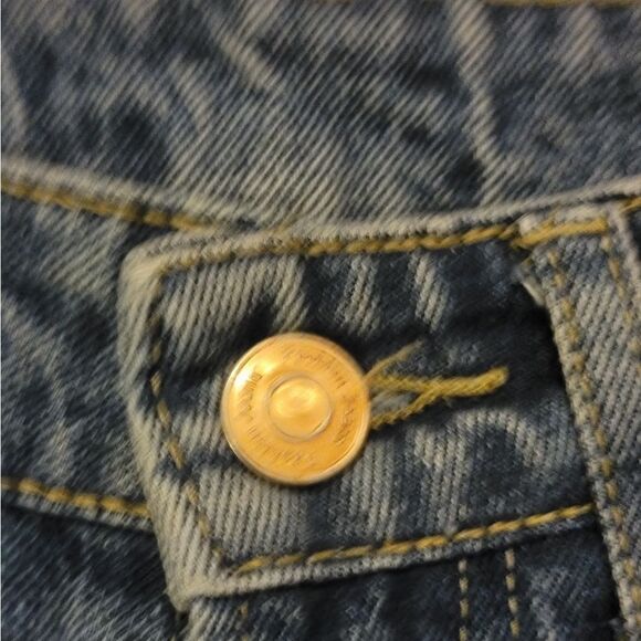 🆕️👖SHEIN Distressed Jeans, Size M - Picture 5 of 8